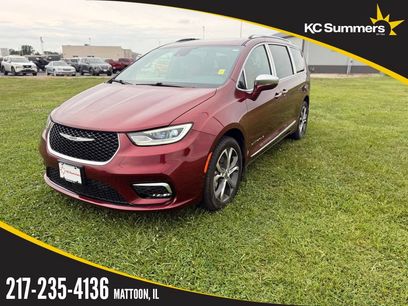 Used 2022 Chrysler Pacifica Pinnacle