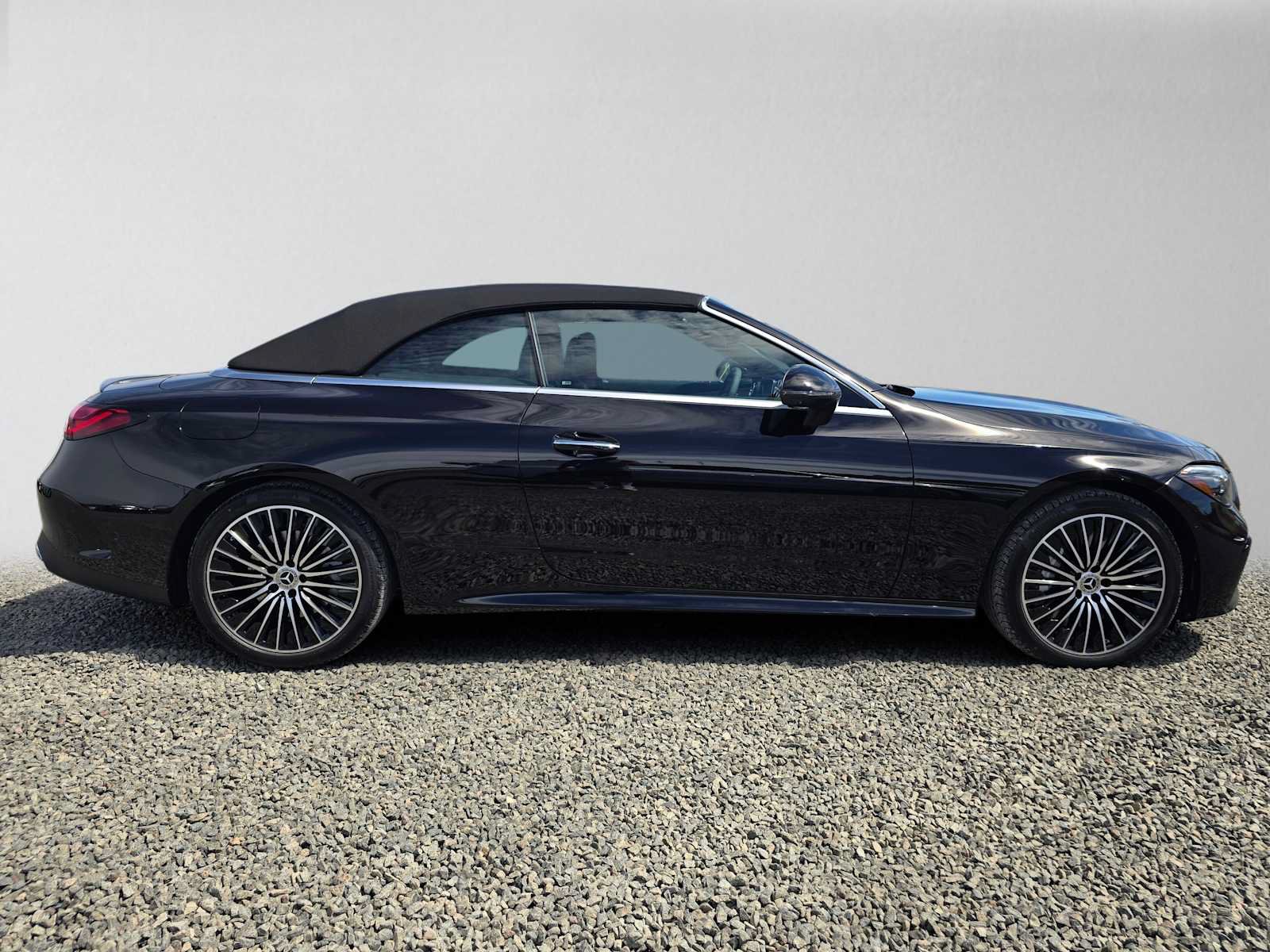 New 2027 Mercedes-Benz CLE 450 4MATIC Cabriolet image 2