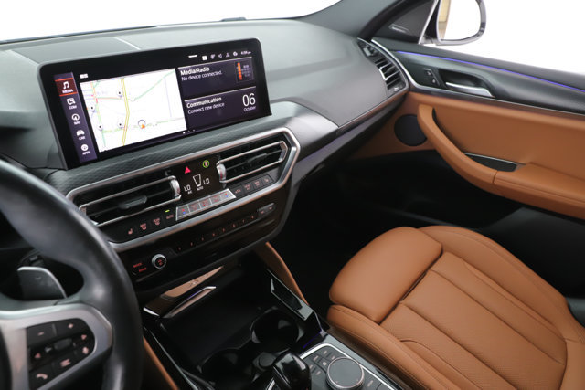 Used 2023 BMW X4 xDrive30i w/ M Sport Package AWD/4WD image 29