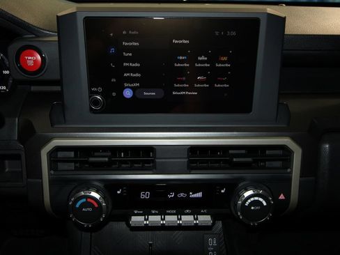 Used 2025 Toyota Tacoma TRD Off-Road AWD/4WD image 13