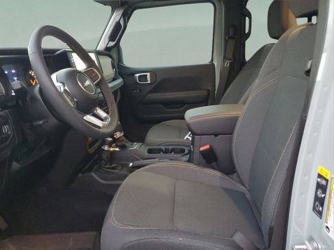 Certified 2024 Jeep Wrangler Sahara image 17