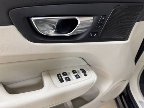 Used 2023 Volvo XC60 B5 Plus w/ Protection Package Premier FWD image 7