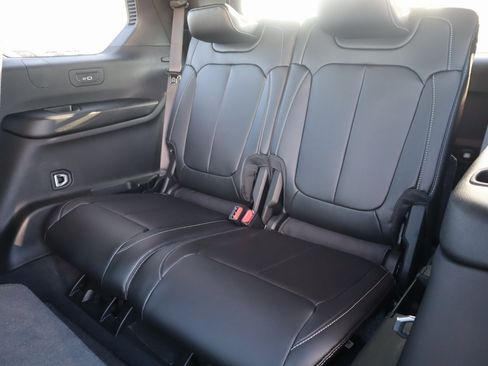 New 2025 Jeep Grand Cherokee L Limited image 14