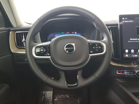 Certified 2026 Volvo XC60 B5 Core AWD/4WD image 16