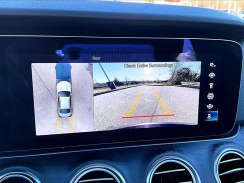 Used 2022 Mercedes-Benz E 350 4MATIC Sedan image 26