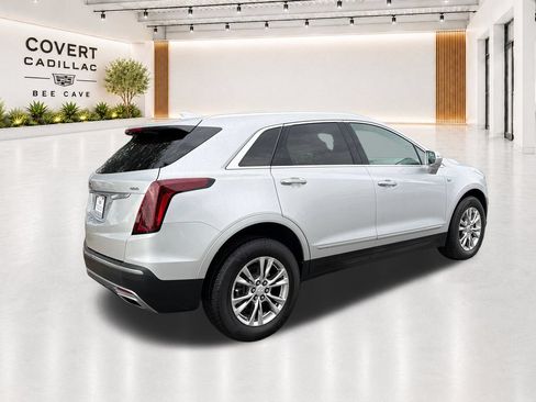 Used 2020 Cadillac XT5 Premium Luxury FWD image 10