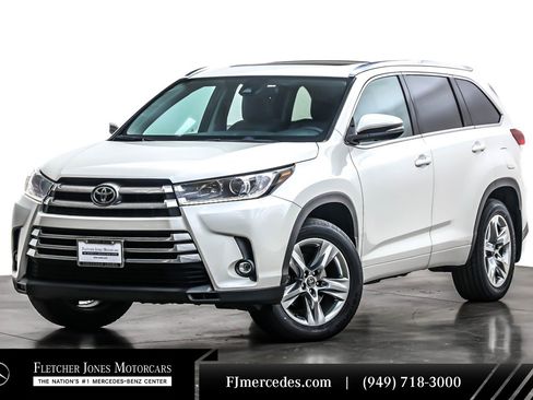 Used 2019 Toyota Highlander Limited image 1