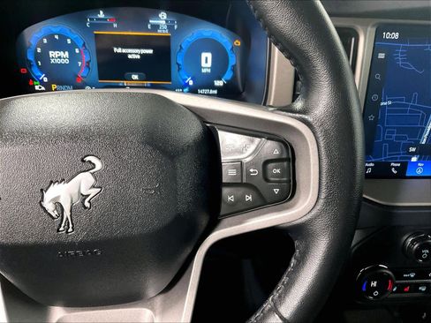 Used 2025 Ford Bronco Outer Banks image 23