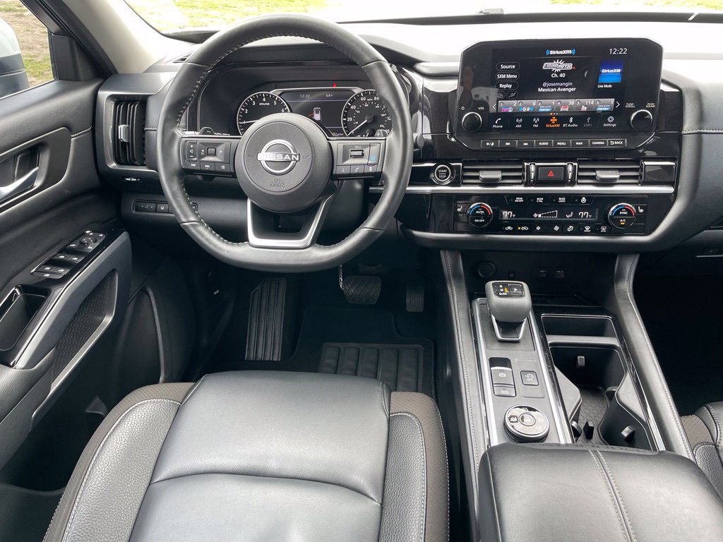 Certified 2025 Nissan Pathfinder SL AWD/4WD image 9