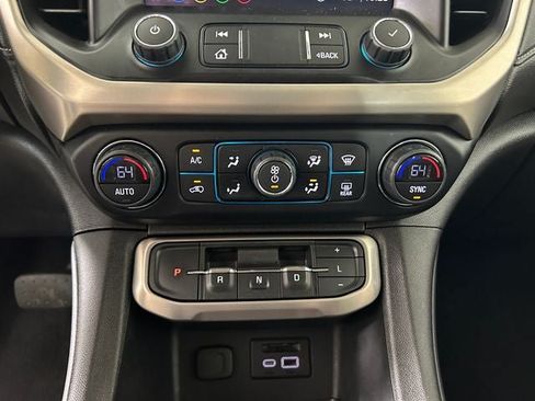 Used 2022 GMC Acadia Denali AWD/4WD image 20