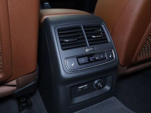 Used 2019 Audi A4 2.0T Premium Plus w/ Premium Plus Package image 18