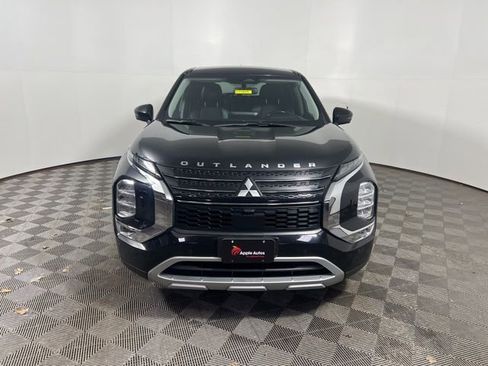 Used 2022 Mitsubishi Outlander SEL Black Edition image 2
