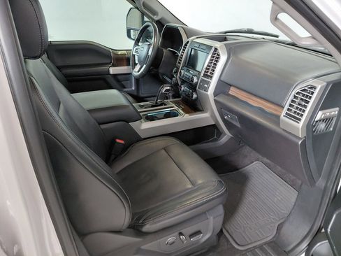 Used 2016 Ford F150 Lariat w/ Equipment Group 502A Luxury image 15