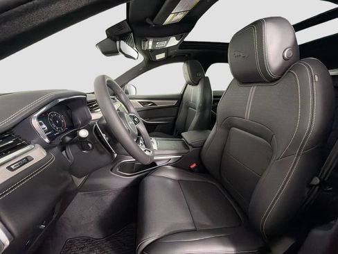 New 2026 Jaguar F-PACE R-Dynamic S AWD/4WD image 22