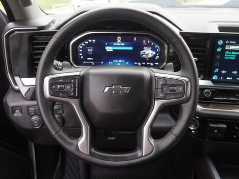 Used 2026 Chevrolet Silverado 1500 LT Trail Boss w/ LPO, Dark Essentials Package AWD/4WD image 27