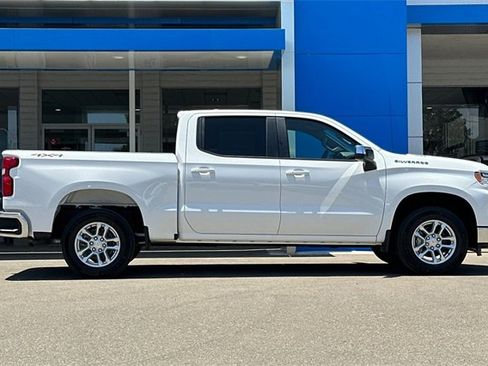 Used 2025 Chevrolet Silverado 1500 LT image 4