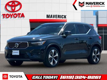 Used 2025 Volvo XC40 B5 Plus
