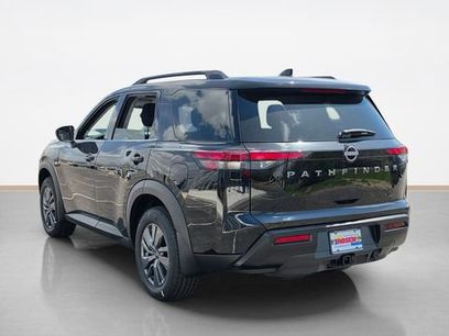 New 2026 Nissan Pathfinder SV