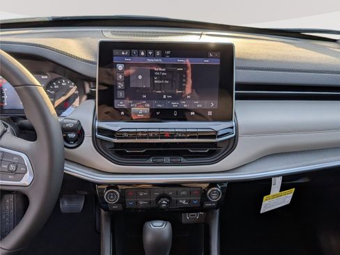 New 2026 Jeep Compass Limited AWD/4WD image 13