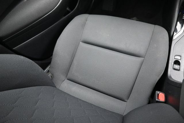 Used 2025 Toyota Corolla LE FWD image 12