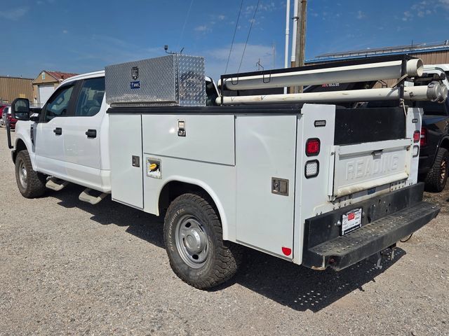 Used 2017 Ford F350 XL AWD/4WD image 4