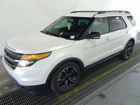 Used 2015 Ford Explorer Sport w/ Equipment Group 401A AWD/4WD image 1