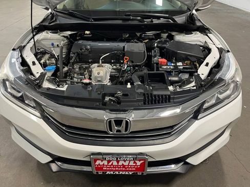 Used 2016 Honda Accord LX image 9