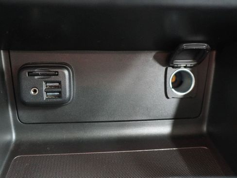 Used 2021 Chevrolet Colorado Z71 RWD image 19