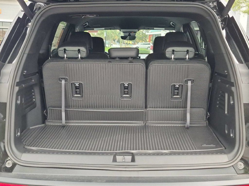 New 2027 GMC Acadia AT4 w/ Luxury Package AWD/4WD image 23
