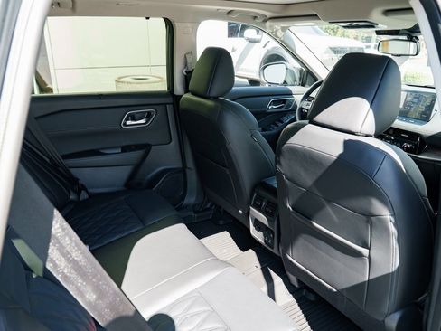 New 2026 Nissan Rogue Platinum w/ Platinum Premium Package image 28