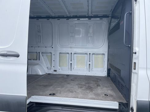 Used 2019 Mercedes-Benz Sprinter 1500 image 17