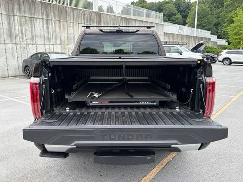 Used 2025 Toyota Tundra Limited AWD/4WD image 7