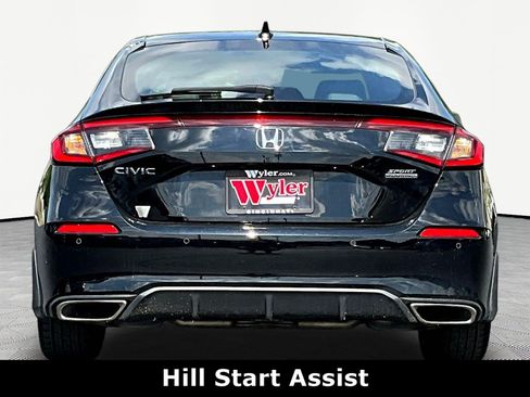 Used 2024 Honda Civic Sport Touring image 5