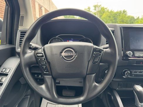 Used 2022 Nissan Frontier S AWD/4WD image 10