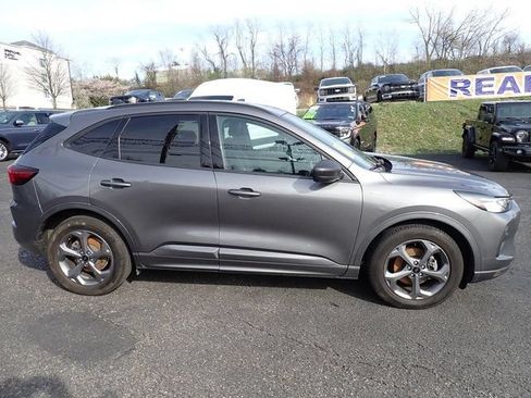 Certified 2024 Ford Escape ST-Line FWD image 6