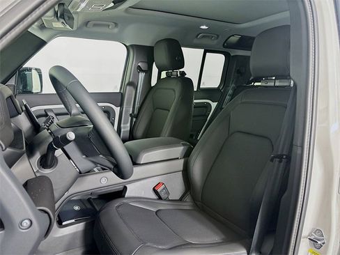 New 2026 Land Rover Defender 110 S image 21