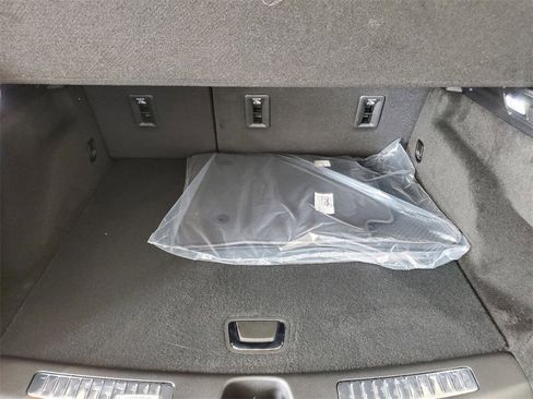 New 2025 Cadillac XT4 Premium Luxury image 7