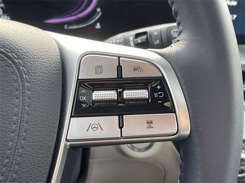 Used 2025 Kia Telluride EX w/ EX Captain's Chair Package image 23
