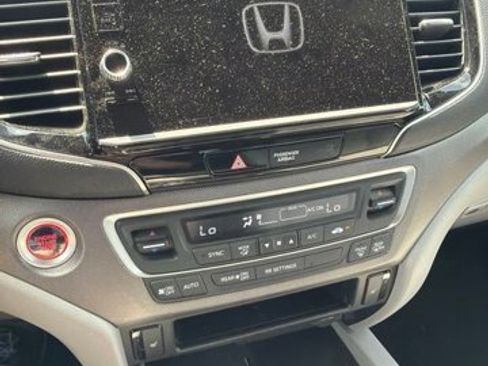 Used 2025 Honda Ridgeline RTL image 18