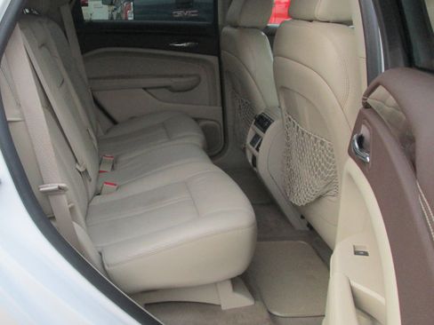 Used 2011 Cadillac SRX Premium image 16