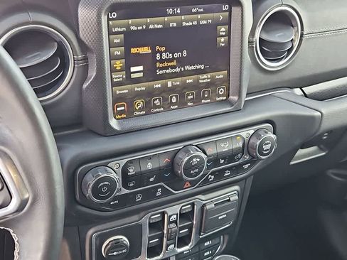 Used 2021 Jeep Wrangler Unlimited Sahara image 28