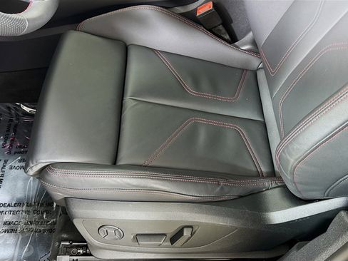 Certified 2025 Audi Q3 2.0T Premium Plus w/ Premium Plus Package image 13