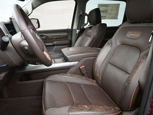 Used 2025 RAM 1500 Limited AWD/4WD image 13