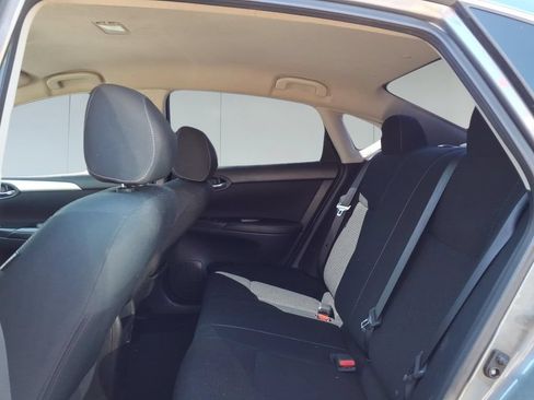 Used 2019 Nissan Sentra S w/ Appearance Package FWD image 11