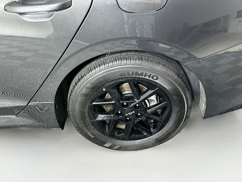 Used 2025 Kia K5 LXS FWD image 11