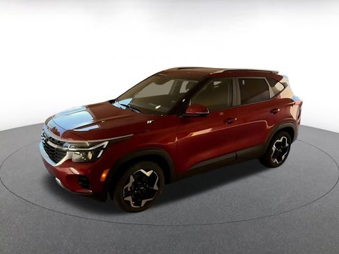 Used 2025 Kia Seltos S image 8