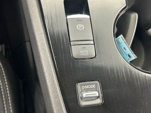 Used 2023 Nissan Rogue S image 20