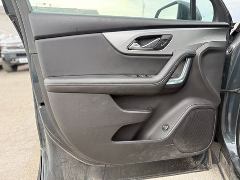 Used 2019 Chevrolet Blazer LT image 12