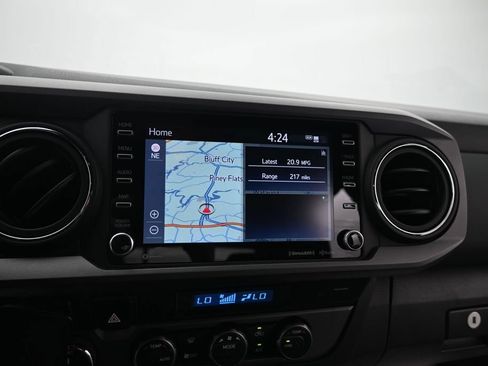 Used 2023 Toyota Tacoma TRD Off-Road w/ Advanced Technology Package AWD/4WD image 21