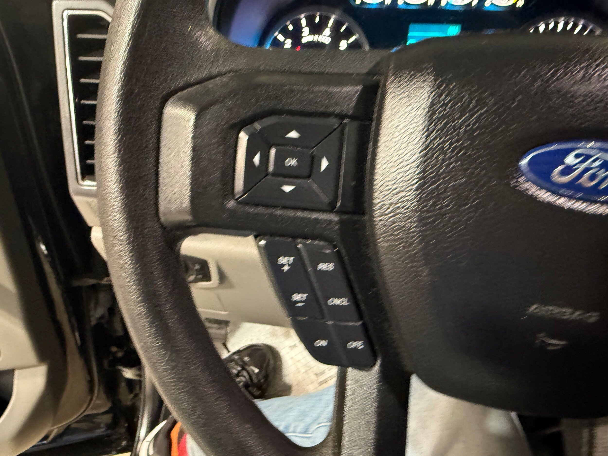 Used 2017 Ford F150 XLT AWD/4WD image 49